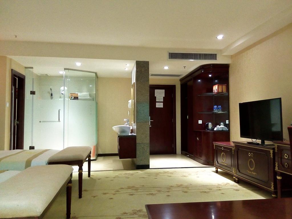 Guangzhou Li Gang Hotel Kanton Zimmer foto