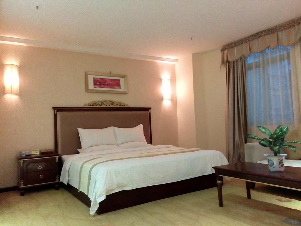 Guangzhou Li Gang Hotel Kanton Zimmer foto