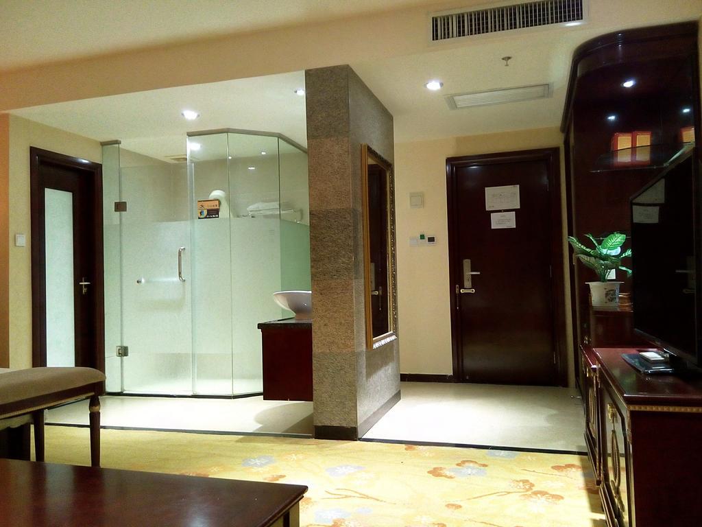 Guangzhou Li Gang Hotel Kanton Zimmer foto